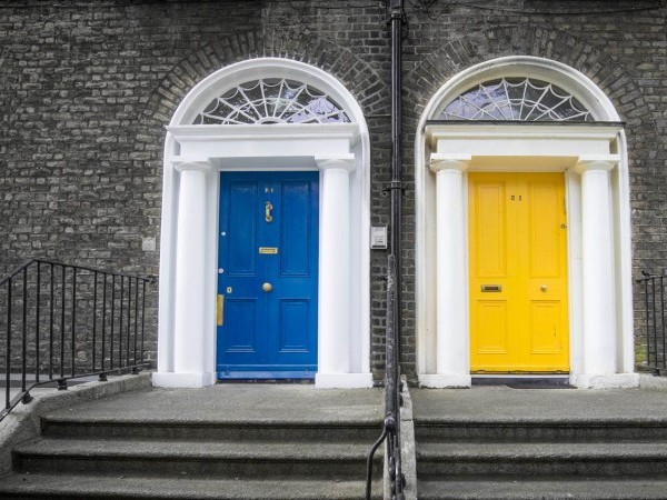 blueandyellowdoors.jpg